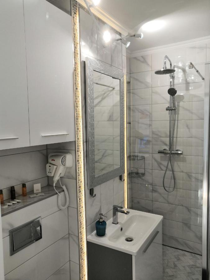 Laurențiu 2 Apartament *
